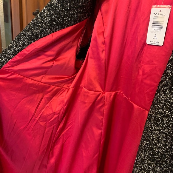 Torrid size 1 Coat - Picture 6 of 7